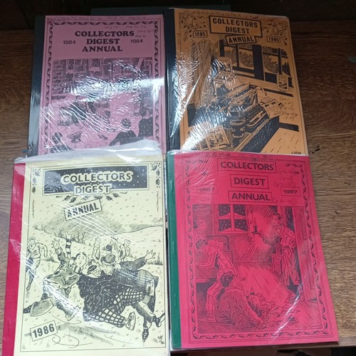 Collectors digest annual - annual, lot
